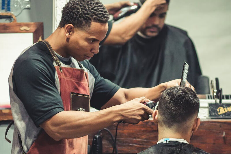 Salon de coiffure homme à Épinay-sous-Sénart 91860 barber M&R 91 Coiffure
